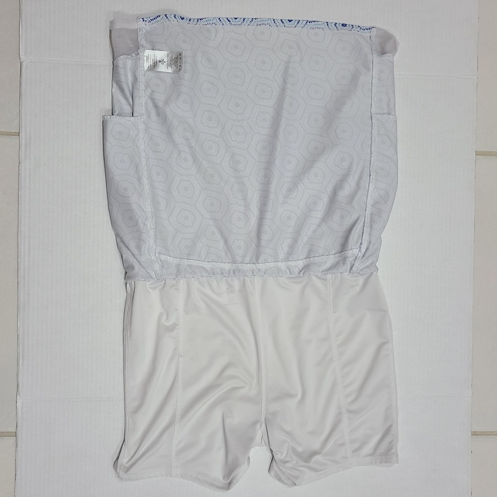 The Belyn Key Mesh Panel 16½" Skort Blue Glacier Burst Sz S - Picture 9 of 14